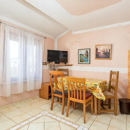 Lejlighed Fuer 4 Personen Ca 40 Qm In Fazana-surida, Istrien Istrische Riviera